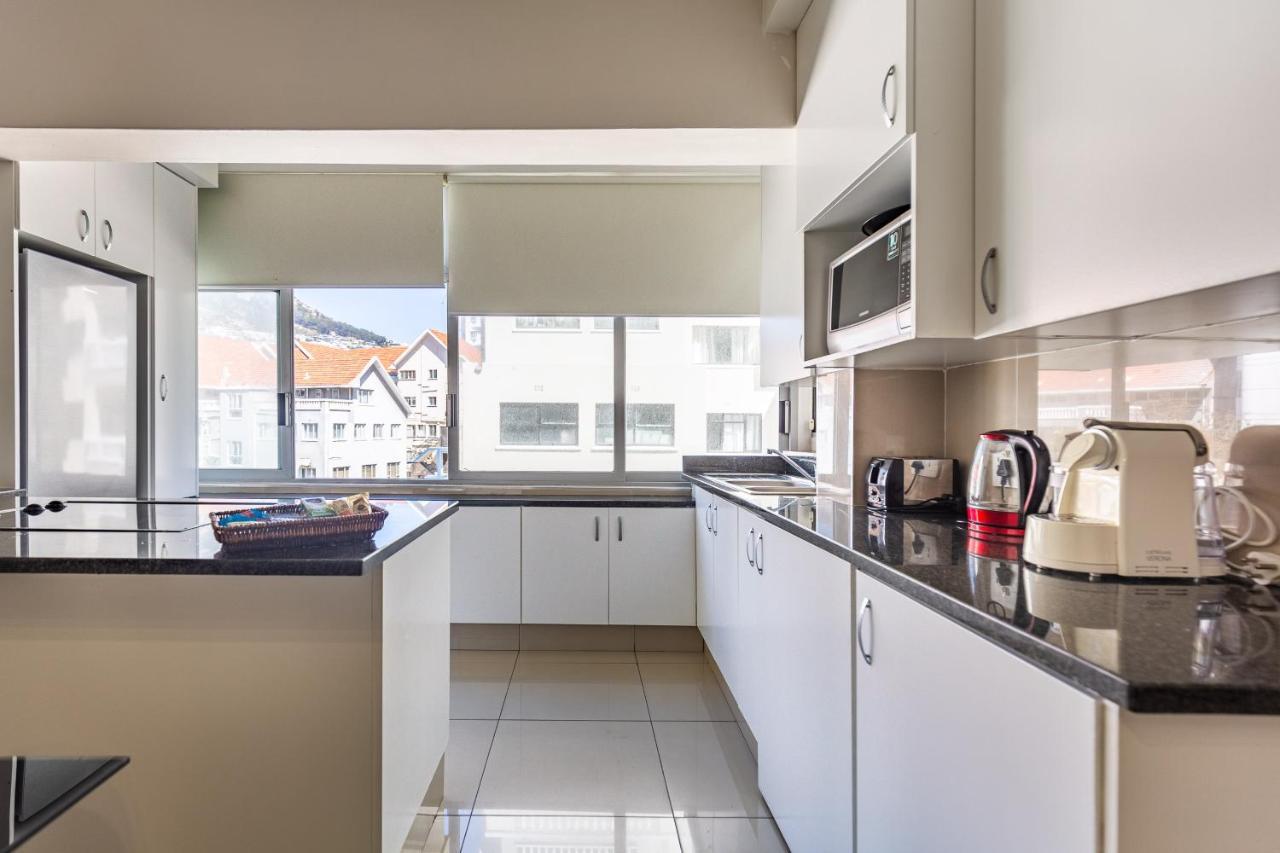 Perfect Beachfront Apartments เคปทาวน์ ภายนอก รูปภาพ
