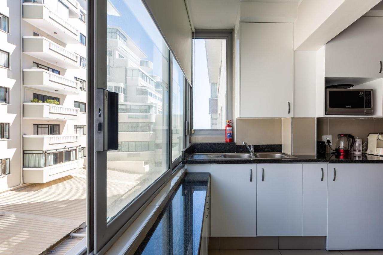 Perfect Beachfront Apartments เคปทาวน์ ภายนอก รูปภาพ